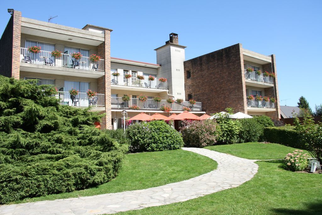 Logis Hotel & Restaurant - Le Relais De Montigny Montigny  Exterior foto